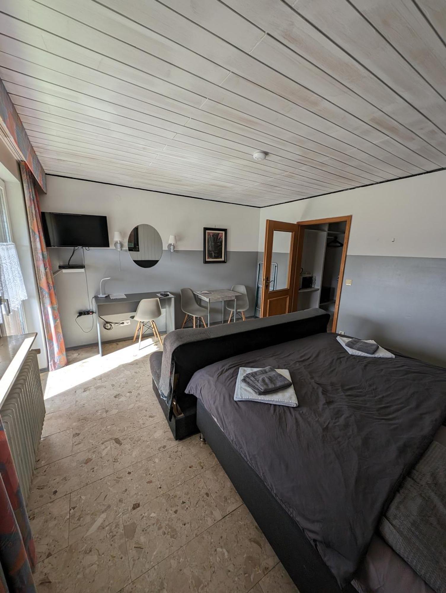 B Und B Titisee Hotel Sonnenmatte Nahe Badeparadies Luaran gambar