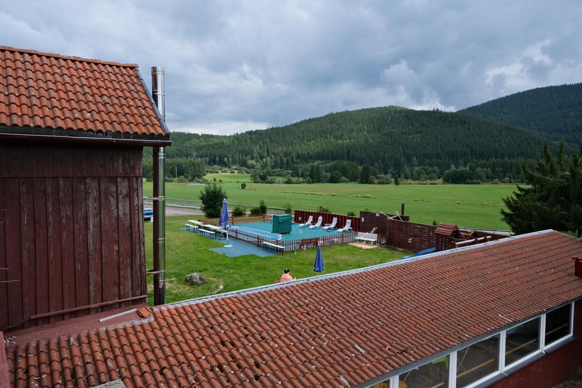 B Und B Titisee Hotel Sonnenmatte Nahe Badeparadies Luaran gambar