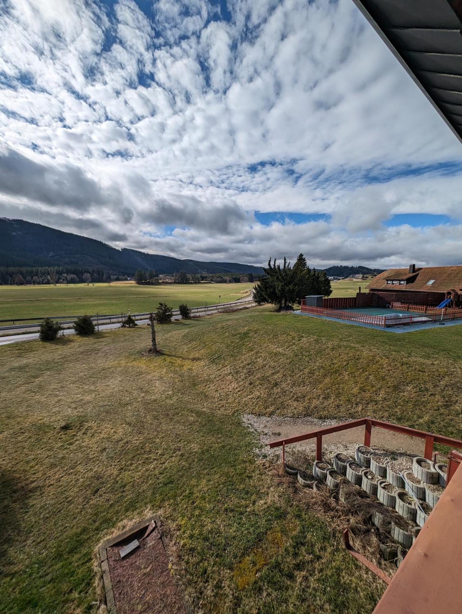 B Und B Titisee Hotel Sonnenmatte Nahe Badeparadies Bilik gambar